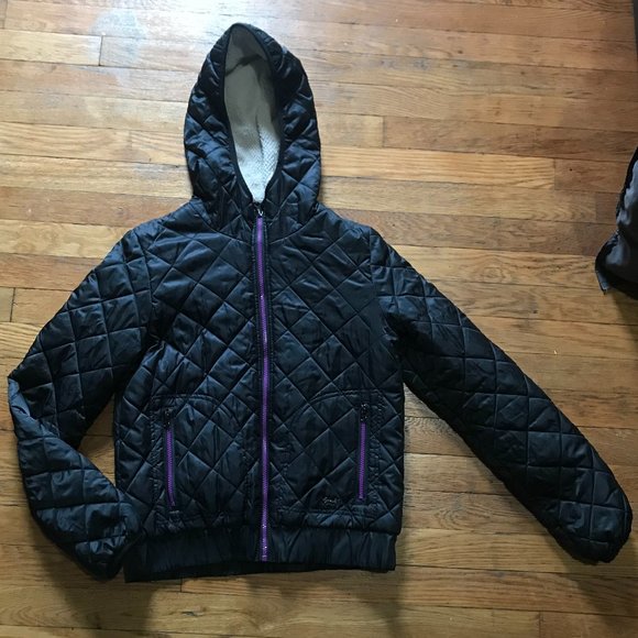 cozy black puffer with sherpa lining (s/m) - Picture 3 of 8